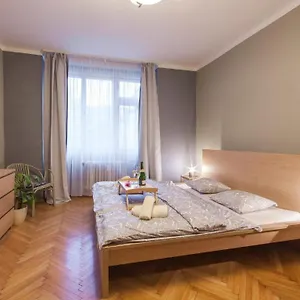 Modern Dlouhá Apartamento