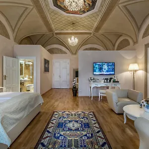 מלון Little King Hotel U Malvaze