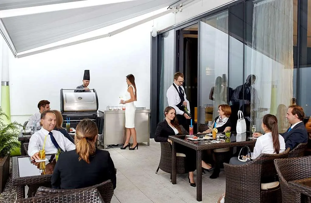 Hotel Occidental Praha Five
